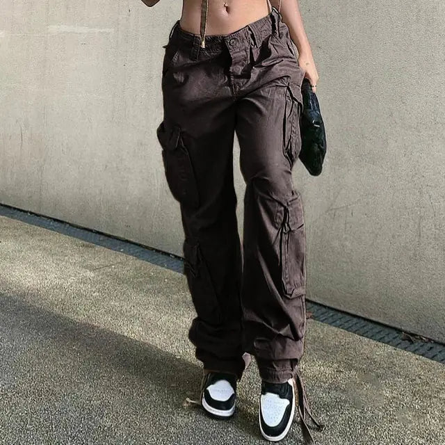 Stylish Comfort In Versatile Cargo Pants