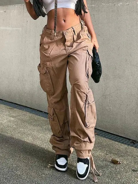 Stylish Comfort In Versatile Cargo Pants